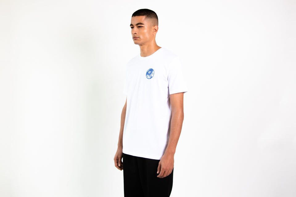 tee shirt blanc homme de profil - PARISTREIZELAB