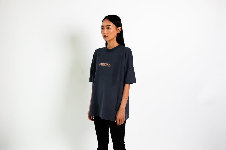 tee shirt oversize femme bleu gris de profil - PARISTREIZELAB